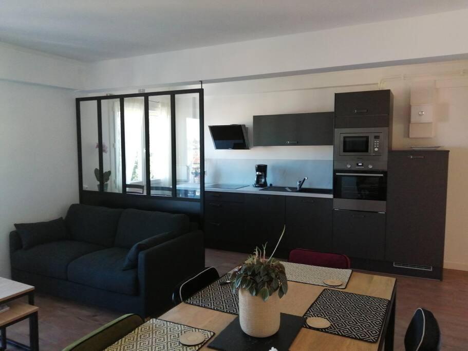 Bel Appartement Au Bord De L'Allier Classe 4* Vichy Buitenkant foto