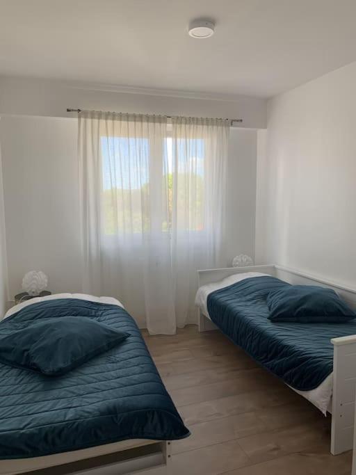 Bel Appartement Au Bord De L'Allier Classe 4* Vichy Buitenkant foto
